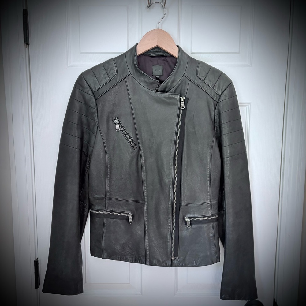 Gap Women’s Black Genuine Leather Jacket